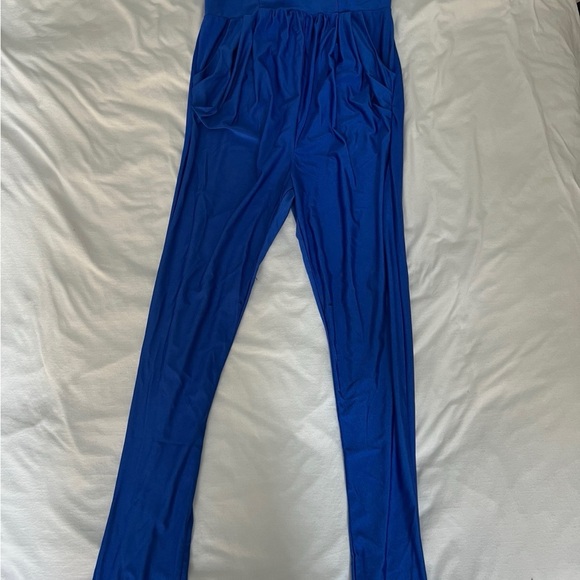 Dresses - Picture 4 of 6